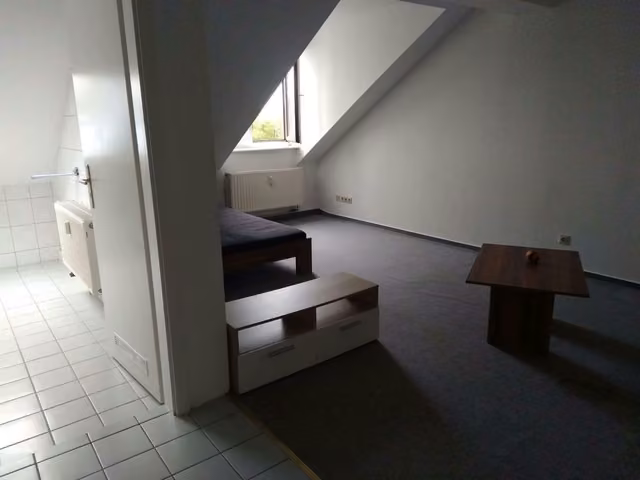 Apartamento de una habitación bajo cubierta en Zwickau, 24 m²