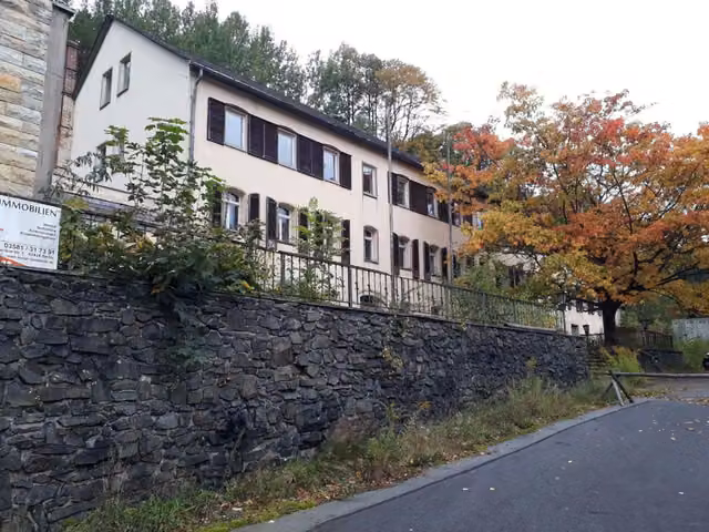 Edificio para hotel o residencia de mayores en Lückendorf, Oybin